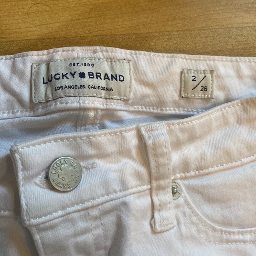 Lucky Brand White Straight leg Skinny Jeans